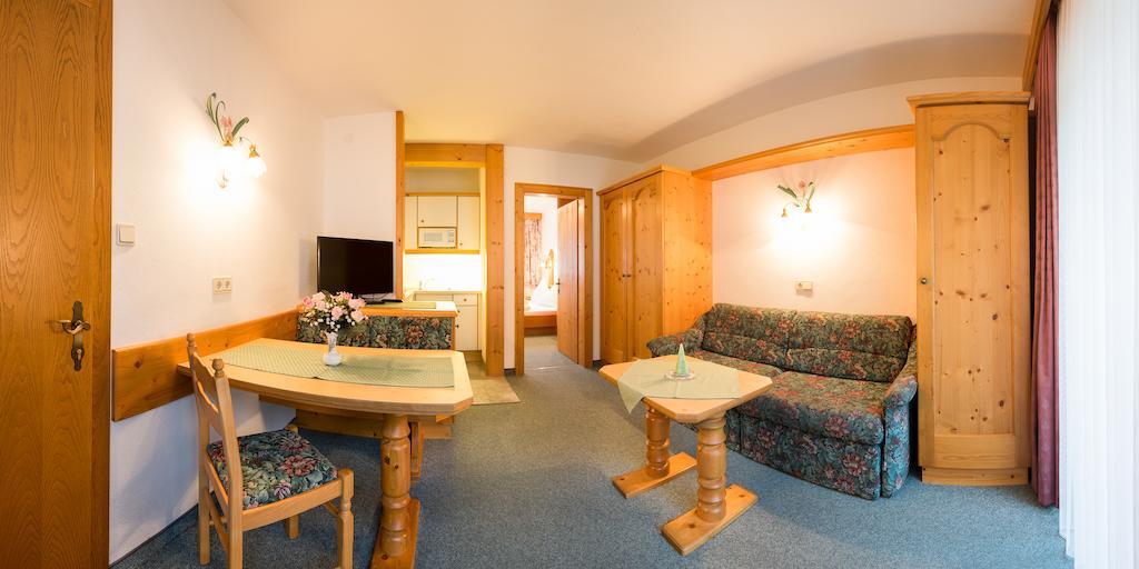 Pension Roasthof Neustift im Stubaital Bilik gambar