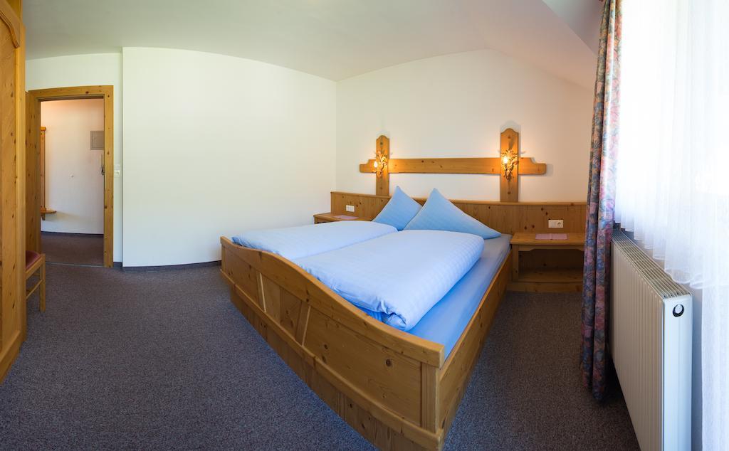 Pension Roasthof Neustift im Stubaital Luaran gambar